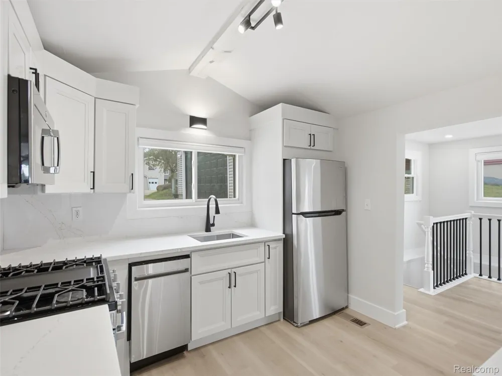 2205 Gray Road Oregon Township, MI 48446