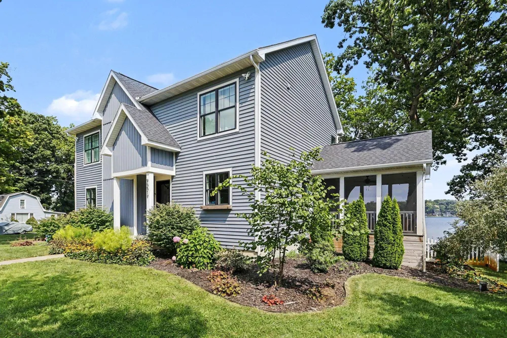95517 County Road 690 Keeler Township, MI 49047