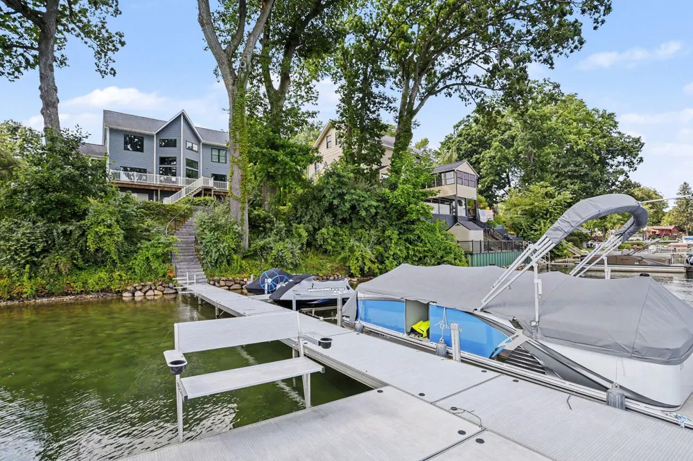 95517 County Road 690 Keeler Township, MI 49047