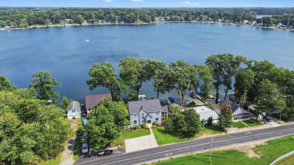95517 County Road 690 Keeler Township, MI 49047