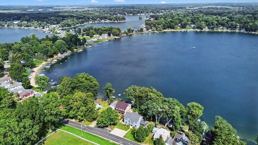 95517 County Road 690 Keeler Township, MI 49047