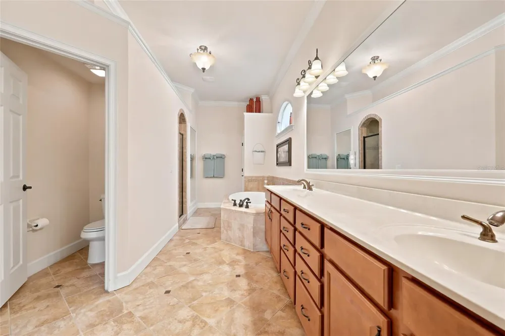 11123 NW 18TH ROAD Gainesville, FL 32606