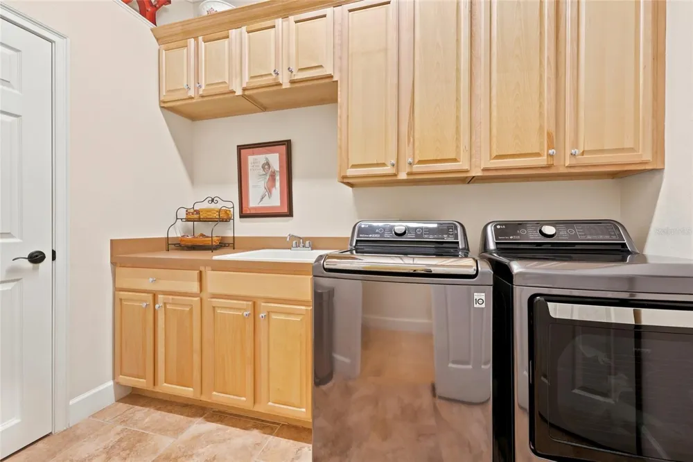11123 NW 18TH ROAD Gainesville, FL 32606