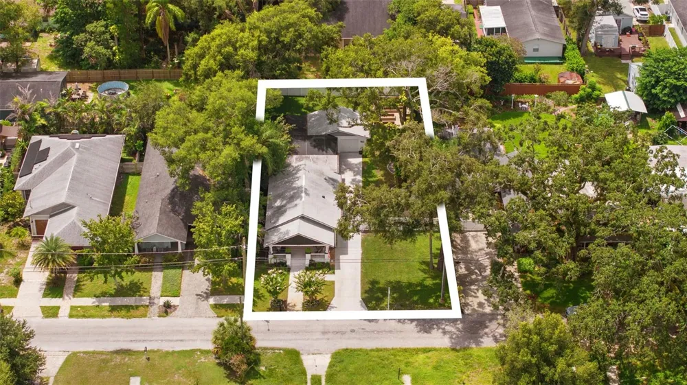 1015 E CRAWFORD STREET Tampa, FL 33604