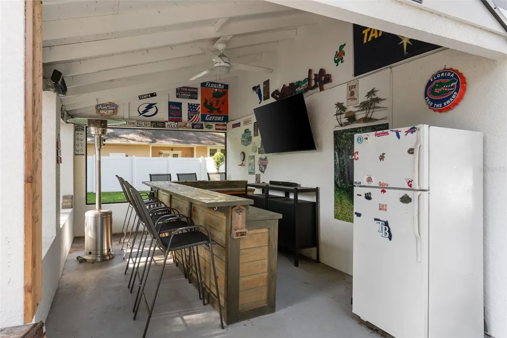 1015 E CRAWFORD STREET Tampa, FL 33604