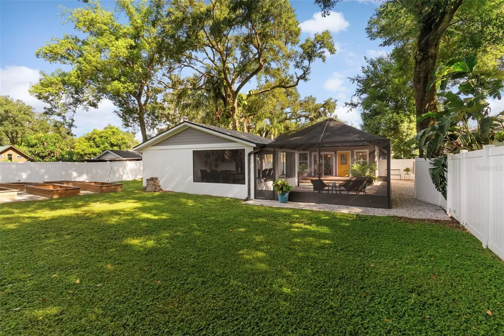 1015 E CRAWFORD STREET Tampa, FL 33604