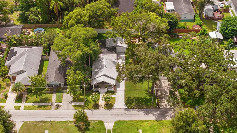 1015 E CRAWFORD STREET Tampa, FL 33604