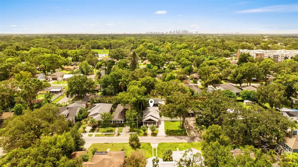 1015 E CRAWFORD STREET Tampa, FL 33604