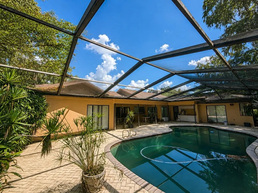 6701 PEMBERTON VIEW DRIVE Seffner, FL 33584