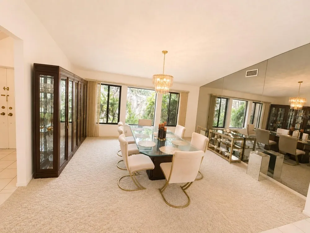 6701 PEMBERTON VIEW DRIVE Seffner, FL 33584
