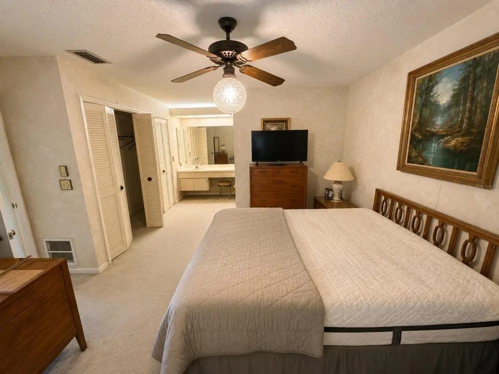 6701 PEMBERTON VIEW DRIVE Seffner, FL 33584