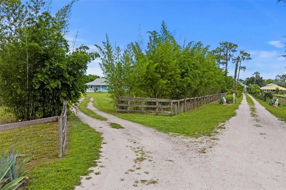30655 STATE ROAD 70 E Myakka City, FL 34251
