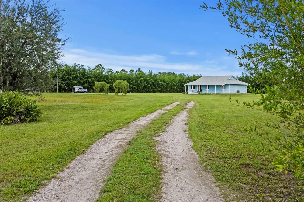 30655 STATE ROAD 70 E Myakka City, FL 34251