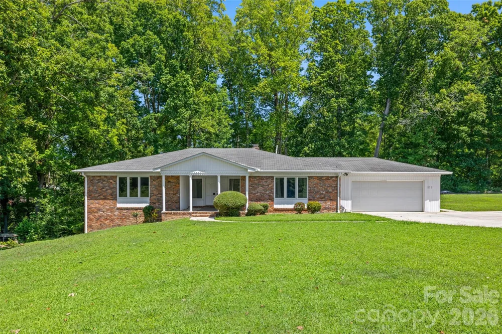 233 Laburn Avenue Charlotte, NC 28214