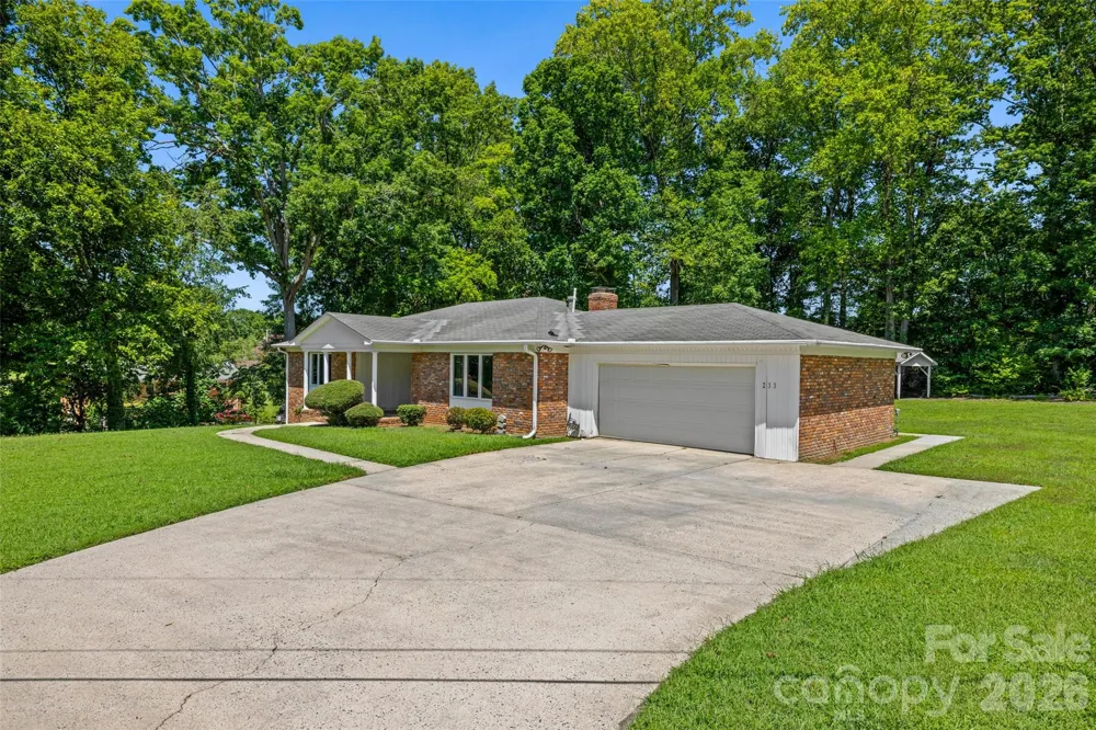 233 Laburn Avenue Charlotte, NC 28214