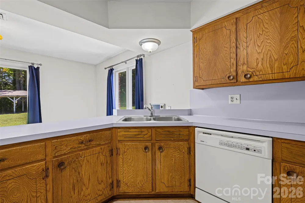 233 Laburn Avenue Charlotte, NC 28214