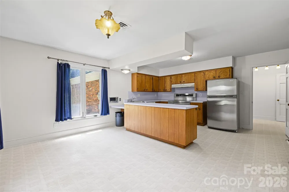 233 Laburn Avenue Charlotte, NC 28214