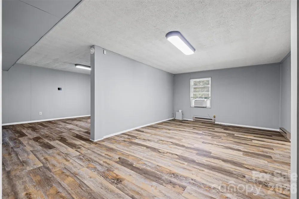 233 Laburn Avenue Charlotte, NC 28214