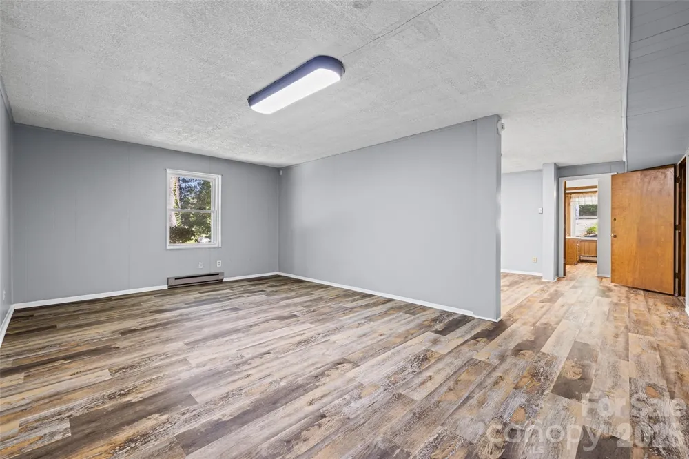 233 Laburn Avenue Charlotte, NC 28214