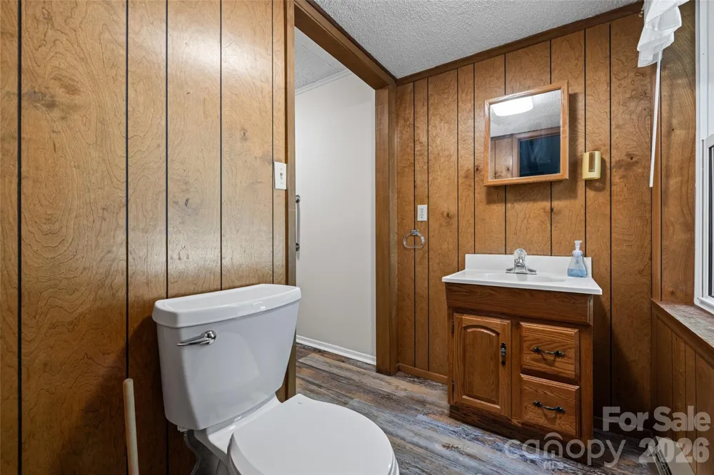 233 Laburn Avenue Charlotte, NC 28214