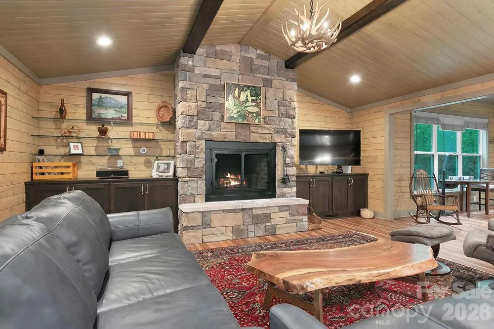 503 Cliff Ridge Drive Cleveland, SC 29635