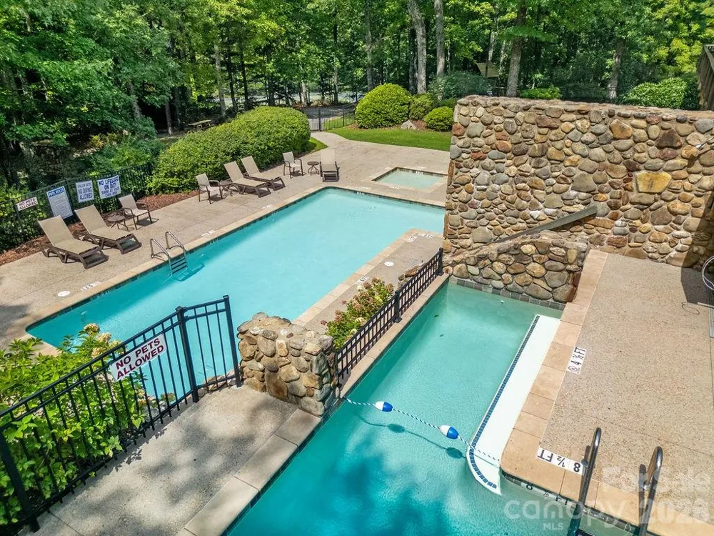503 Cliff Ridge Drive Cleveland, SC 29635