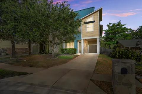 6712 Blarwood Drive