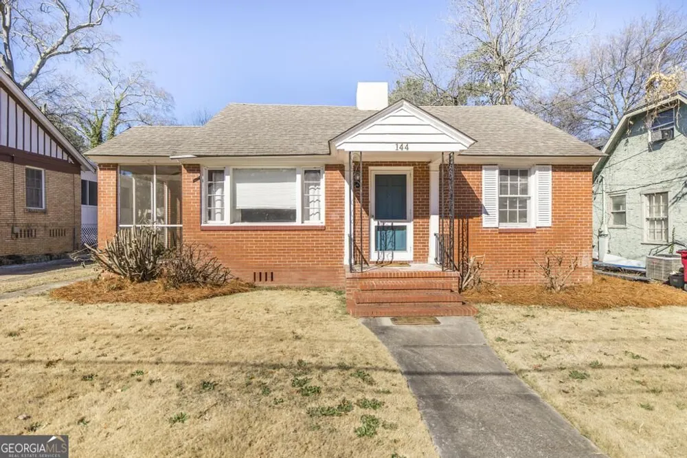 144 Desoto PL Macon, GA 31204