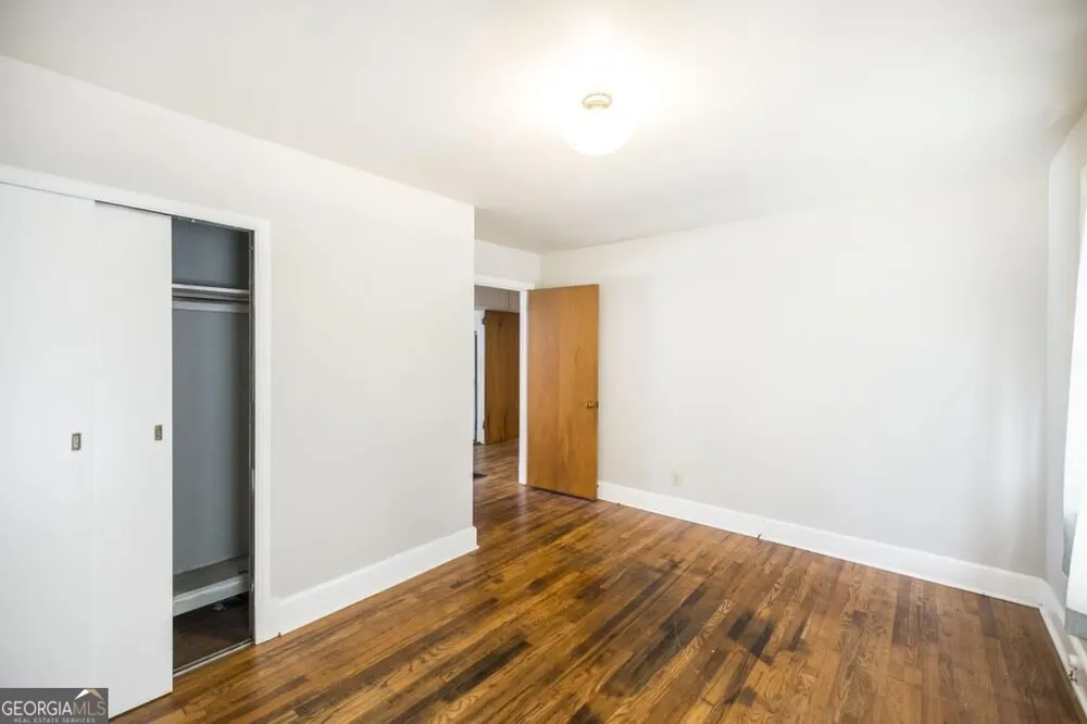 144 Desoto PL Macon, GA 31204