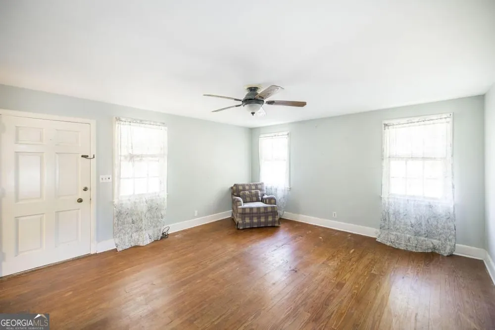 144 Desoto PL Macon, GA 31204