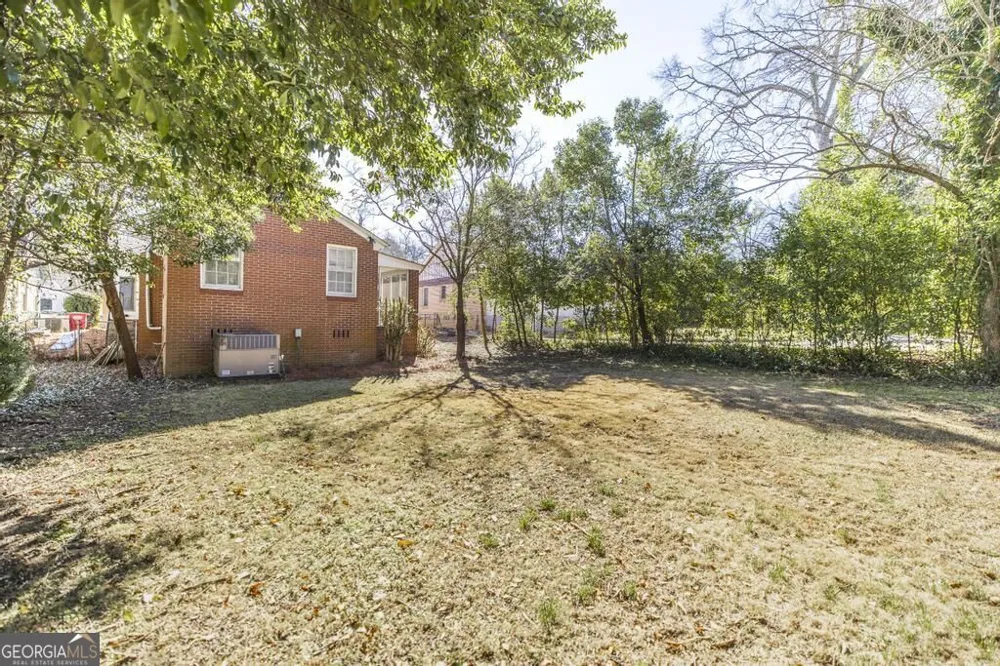 144 Desoto PL Macon, GA 31204