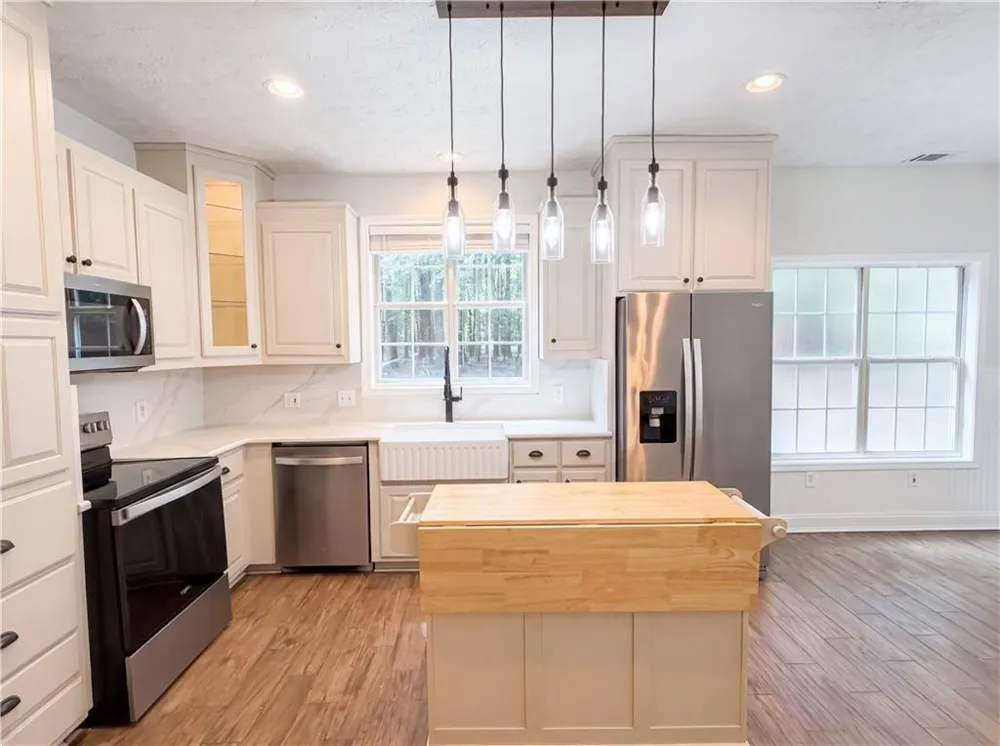 346 Carnation Drive Social Circle, GA 30025