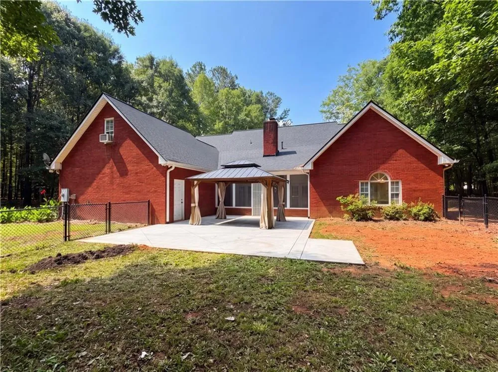 346 Carnation Drive Social Circle, GA 30025