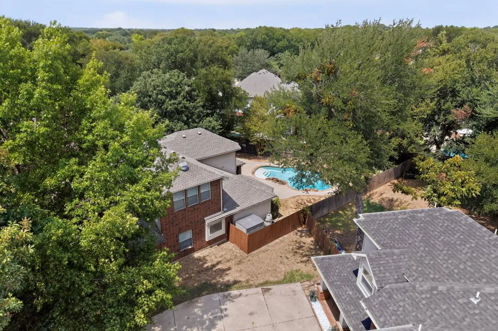 2420 Bent Trail Mansfield, TX 76063