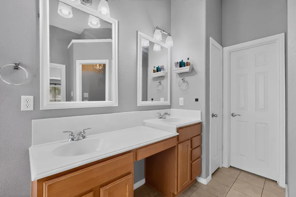2420 Bent Trail Mansfield, TX 76063
