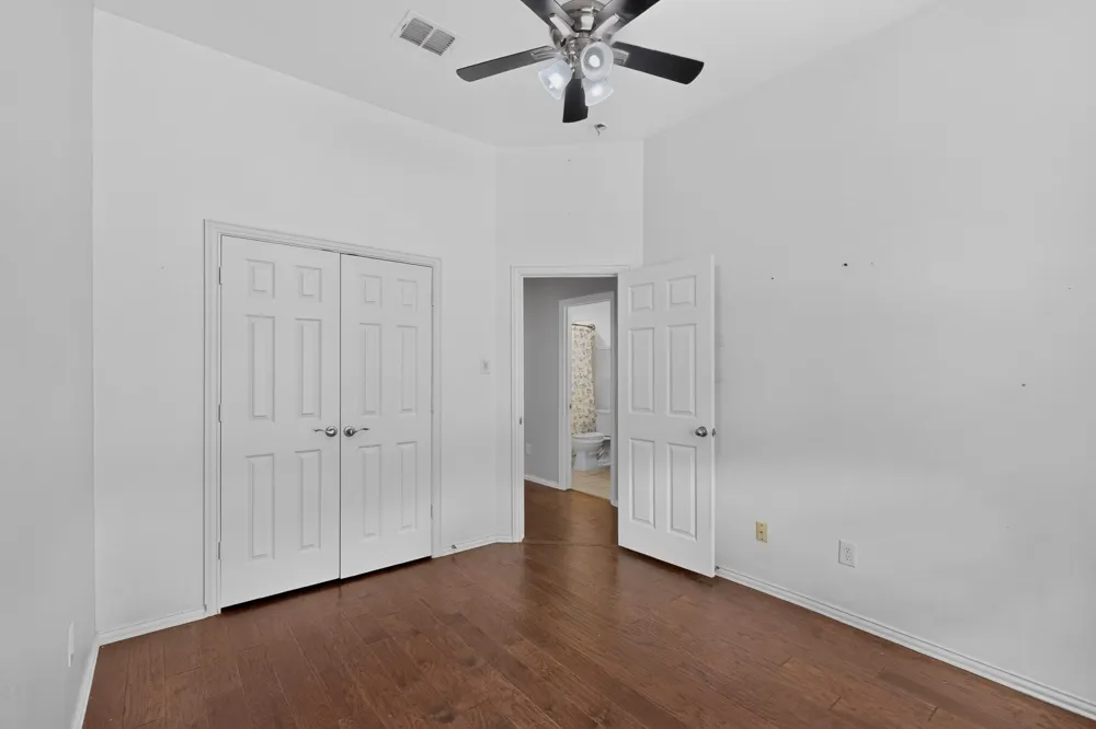 2420 Bent Trail Mansfield, TX 76063