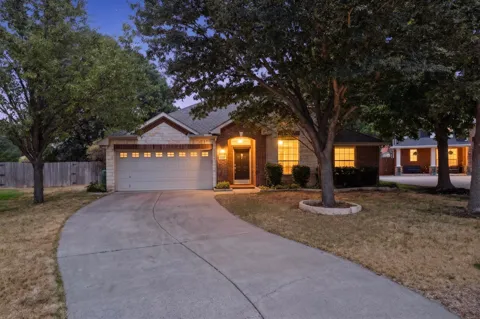 2420 Bent Trail