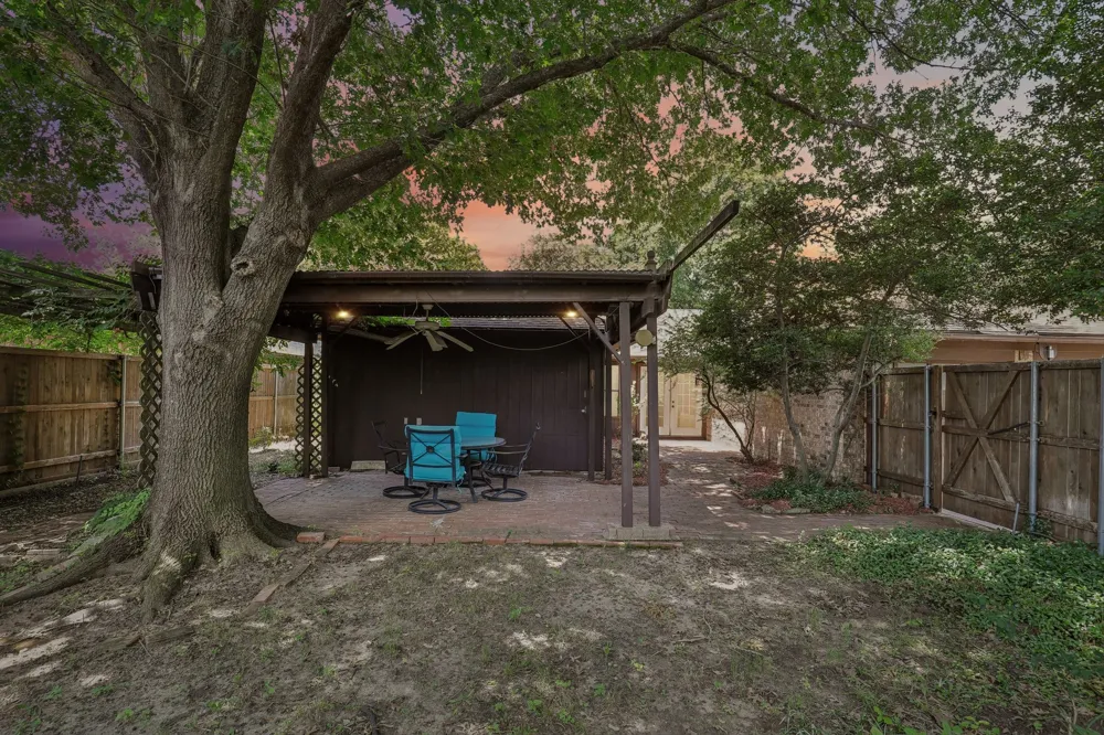 113 E Bancroft Drive Garland, TX 75040