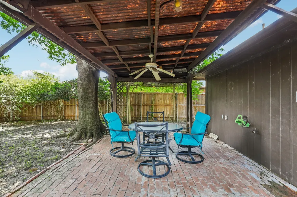 113 E Bancroft Drive Garland, TX 75040