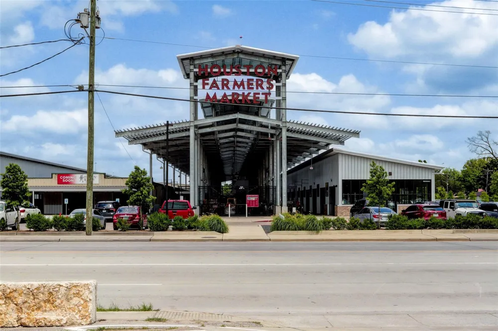 1423 E 36th Street Houston, TX 77022