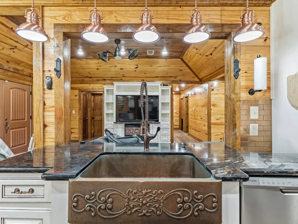 2904 Garrison Lane Orange, TX 77630