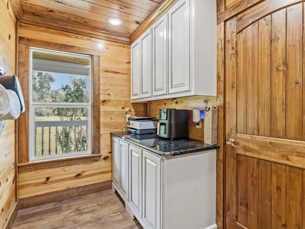 2904 Garrison Lane Orange, TX 77630