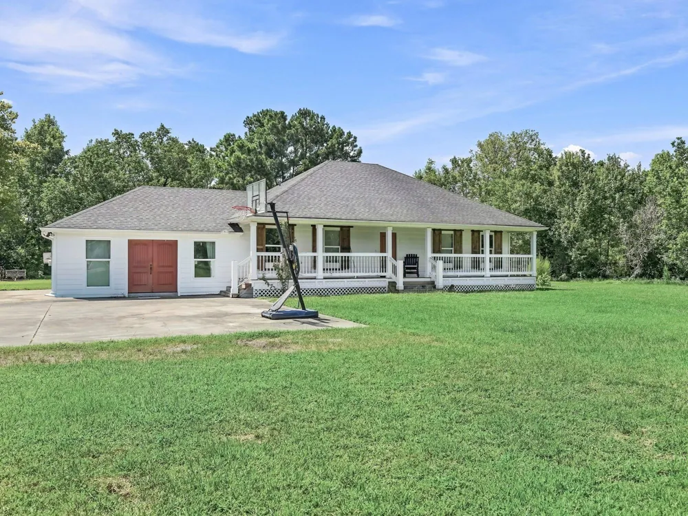 2904 Garrison Lane Orange, TX 77630