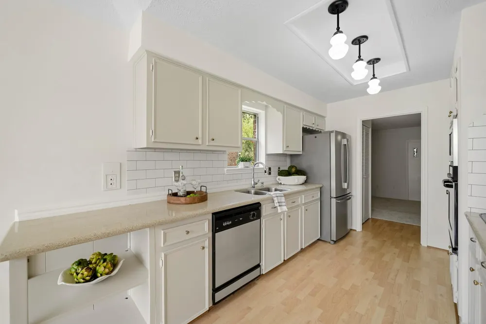 13539 Brook Hollow Drive Sugar Land, TX 77498