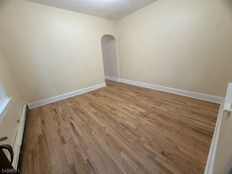 407 Knopf St Linden City, NJ 07036