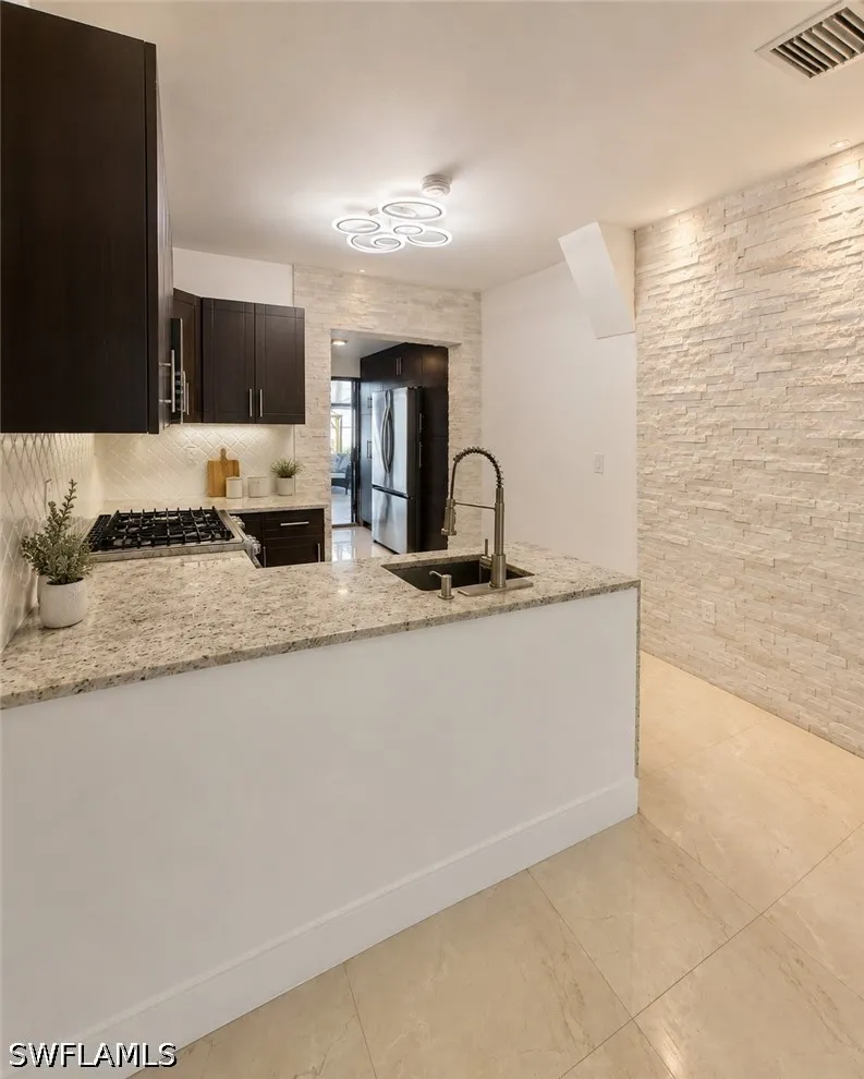 E 9th Lane Hialeah, FL 33013