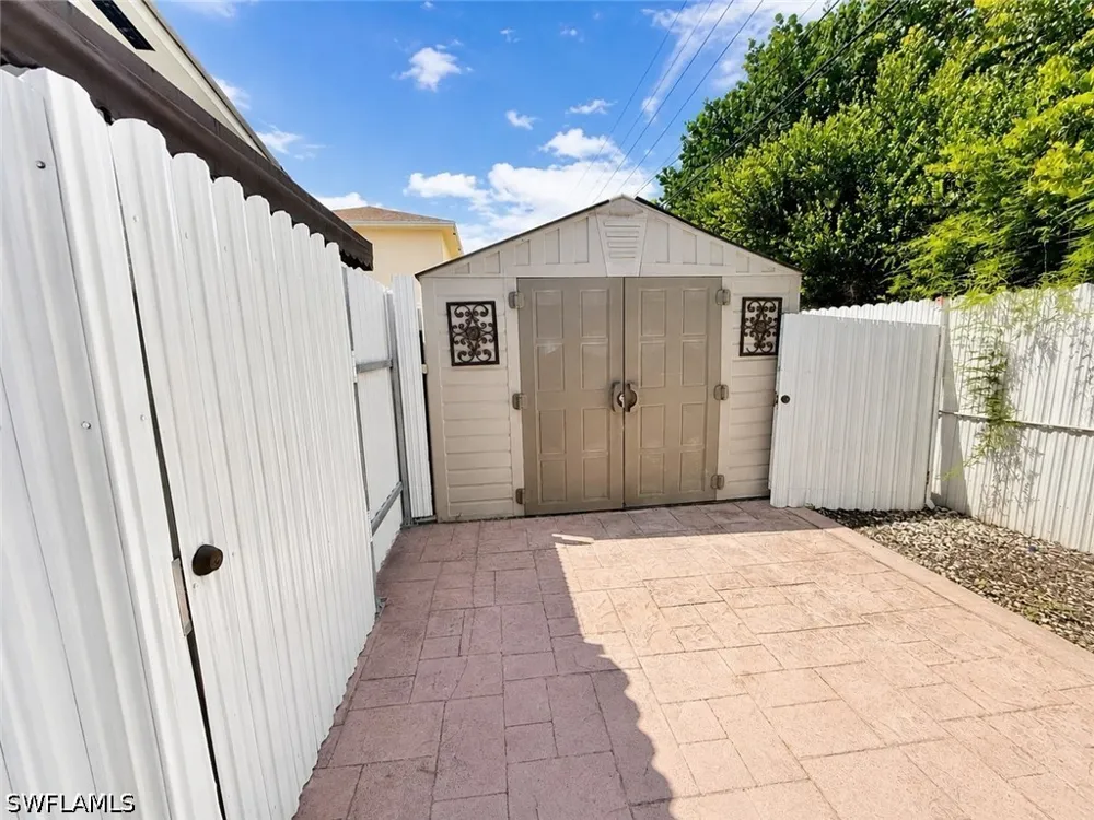 E 9th Lane Hialeah, FL 33013