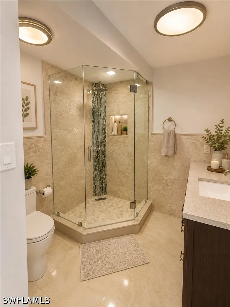 E 9th Lane Hialeah, FL 33013