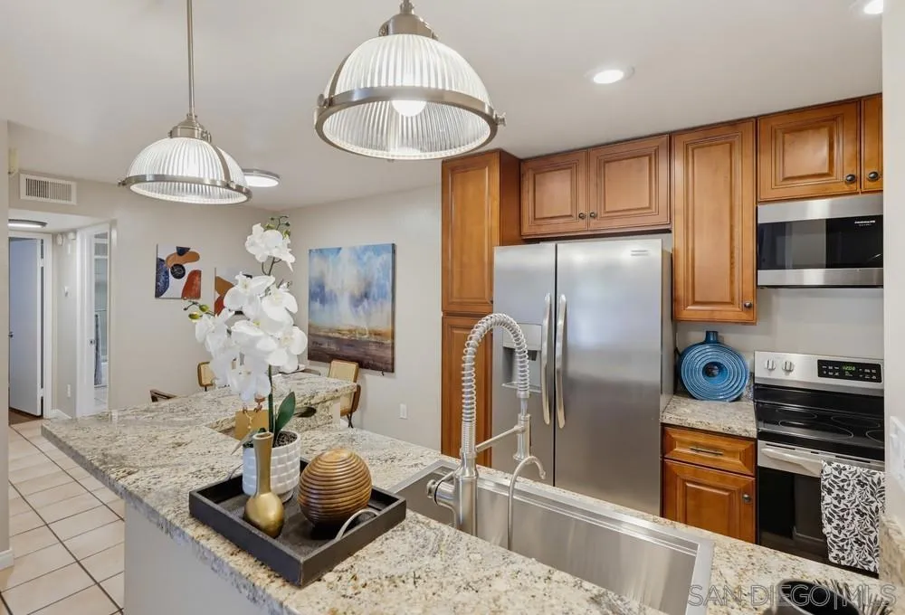 9169 Village Glen #155 San Diego, CA 92123