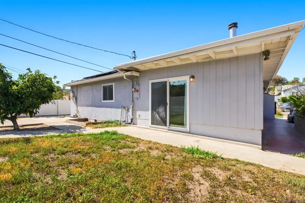 7235 Grable La Mesa, CA 91942